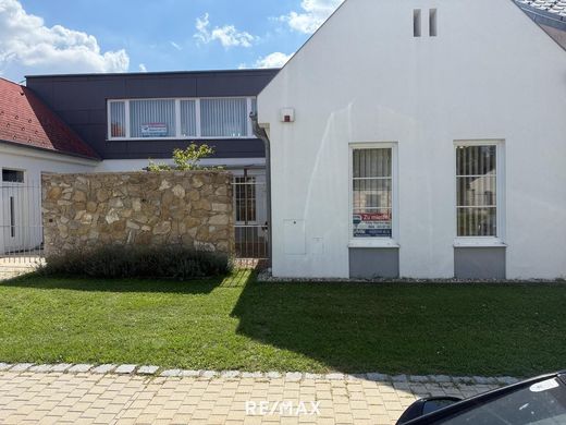 Kantoor in Parndorf, Politischer Bezirk Neusiedl am See