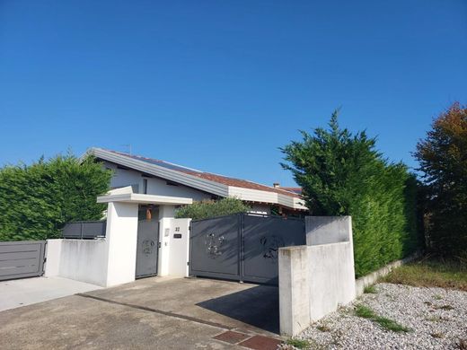 Maison de luxe à Popetto, Provincia di Massa-Carrara