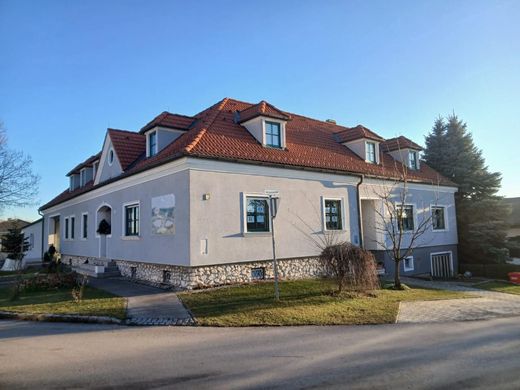 Zissersdorf, Politischer Bezirk Korneuburgの高級住宅