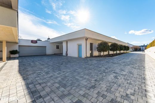 Luxury home in Ottendorf bei Gleisdorf, Politischer Bezirk Hartberg-Fürstenfeld