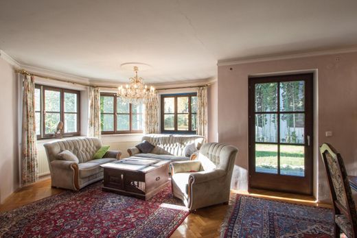 Luxury home in Kremsmünster, Politischer Bezirk Kirchdorf an der Krems