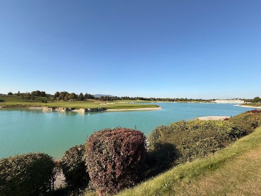 Luxury home in Oberwaltersdorf, Politischer Bezirk Baden