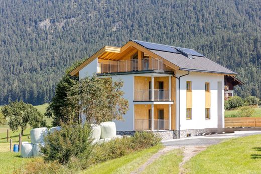 Saalfelden am Steinernen Meer, Politischer Bezirk Zell am Seeの高級住宅