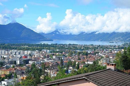 Luxe woning in Orselina, Locarno District