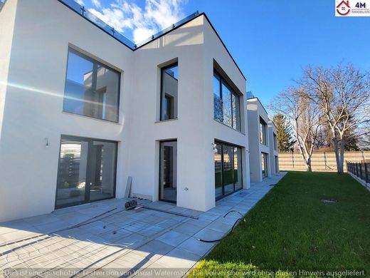 Luxury home in Unterwaltersdorf, Politischer Bezirk Baden