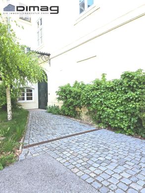 Apartment in Schwadorf, Politischer Bezirk Bruck an der Leitha