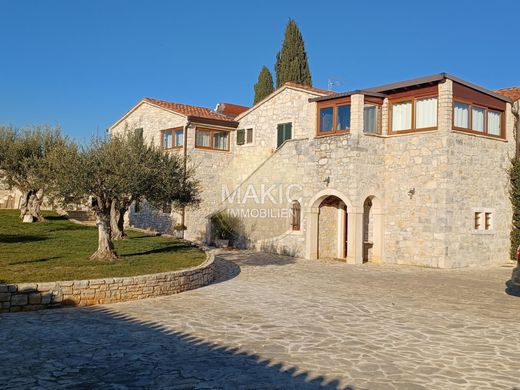 Maison de luxe à Tar, Tar-Vabriga-Torre Abrega