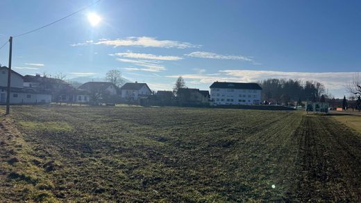 Land in Ohlsdorf, Politischer Bezirk Gmunden