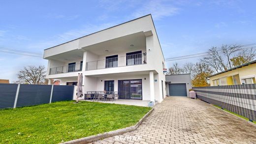 Luxury home in Pucking, Politischer Bezirk Linz-Land