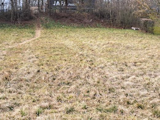 Land in Amstetten, Politischer Bezirk Amstetten