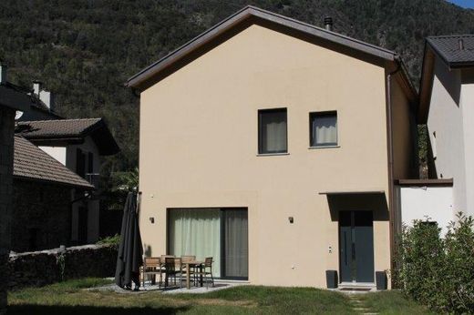 Maison de luxe à Golino, Locarno District