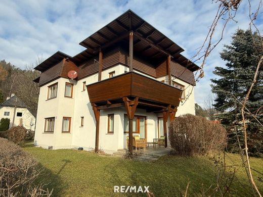 Kapfenberg, Politischer Bezirk Bruck-Mürzzuschlagの高級住宅