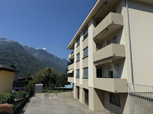 Appartement in Arbedo, Bellinzona District