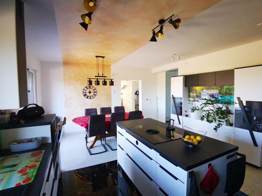 Casa de lujo en Ginzersdorf, Politischer Bezirk Mistelbach