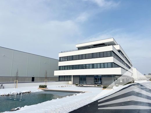 Büro in Sankt Florian, Politischer Bezirk Linz-Land