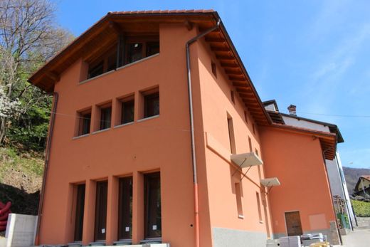 Casa di lusso a Castelrotto, Lugano