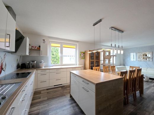 Luxus-Haus zu verkaufen in Guntersdorf