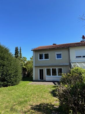 Casa de lujo en Unterhaching, Upper Bavaria