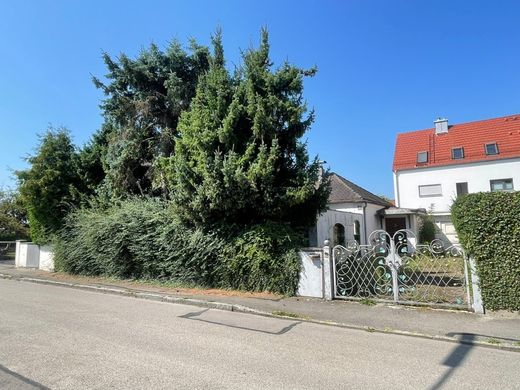 ‏קרקע ב  דכאו, Upper Bavaria