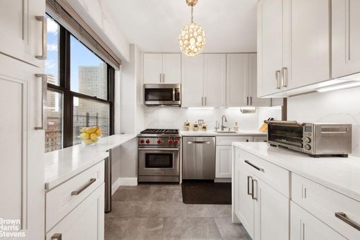 Apartment in Upper East Side, New York County