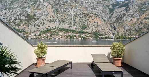 Casa di lusso a Muo, Kotor