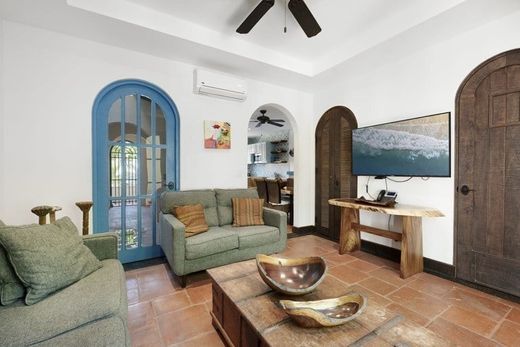 Luxury home in Santa Cruz, Santa Cruz County