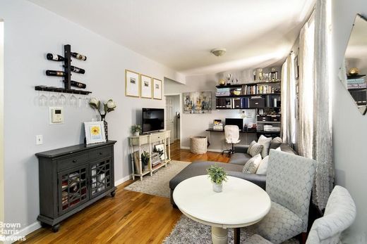 아파트 / Morningside Heights, New York County