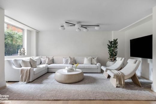 Apartment / Etagenwohnung in Upper East Side, New York County