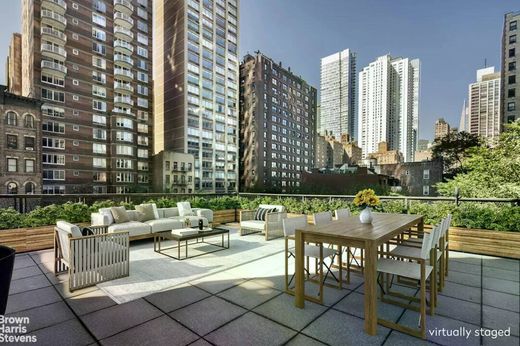 Apartment in Midtown East, New York County