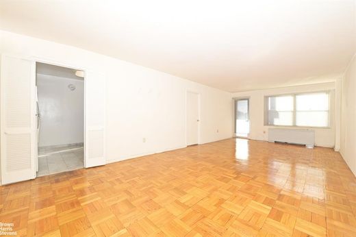 Appartement in Forest Hills, Queens County