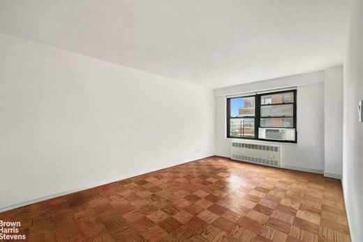 Apartment in Lower East Side, New York County