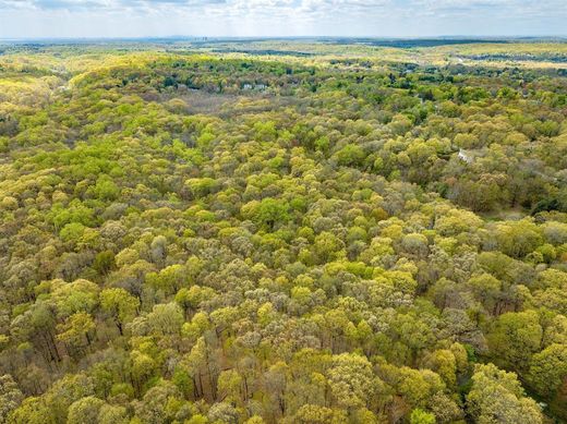 Land in Armonk, Westchester County