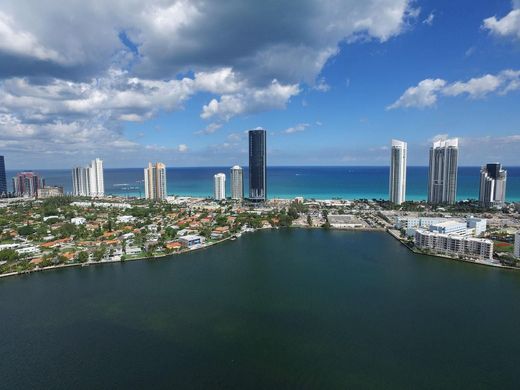 Luxe woning in Sunny Isles Beach, Miami-Dade County