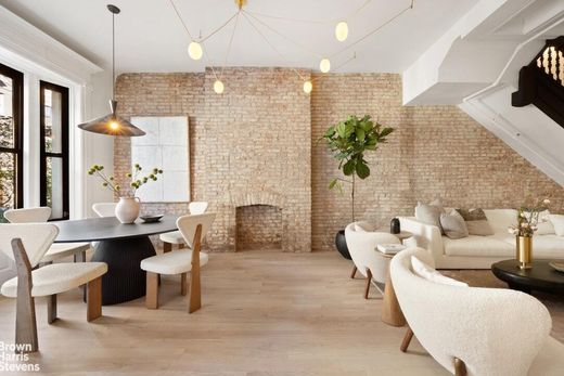 منزل ﻓﻲ Hamilton Heights, New York County