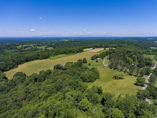 Land in Millbrook, Dutchess County