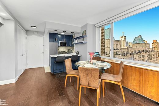 Apartment in Midtown West, New York County