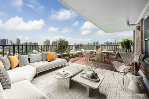 Apartment in Lower East Side, New York County