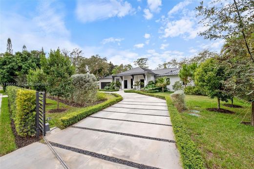 Luxury home in Pinecrest, Miami-Dade