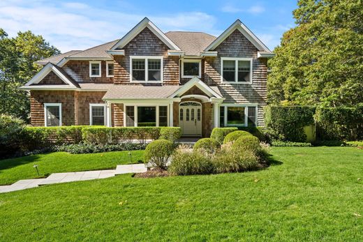 Luxury home in Southampton, Suffolk County