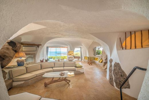 Luksusowy dom w Pantogia, Provincia di Sassari