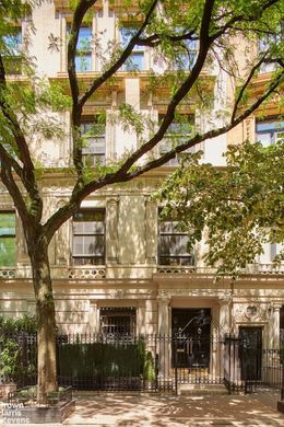 Apartment / Etagenwohnung in Upper East Side, New York County