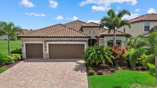 Luxury home in Bradenton, Manatee County