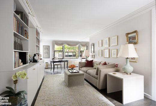 Apartment in Midtown East, New York County