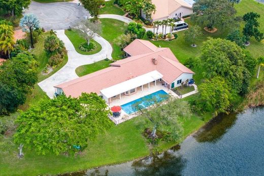 Luxury home in Parkland, Broward County