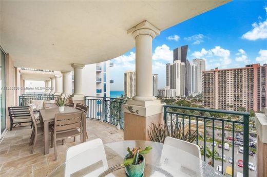 Luxe woning in Sunny Isles Beach, Miami-Dade County