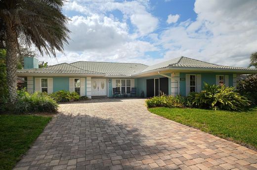 Luxury home in Melbourne Beach, Brevard County