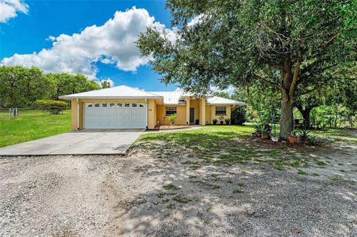 Luxury home in Myakka City, Manatee County