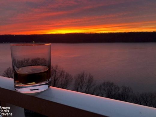 Квартира, West New York, Hudson County