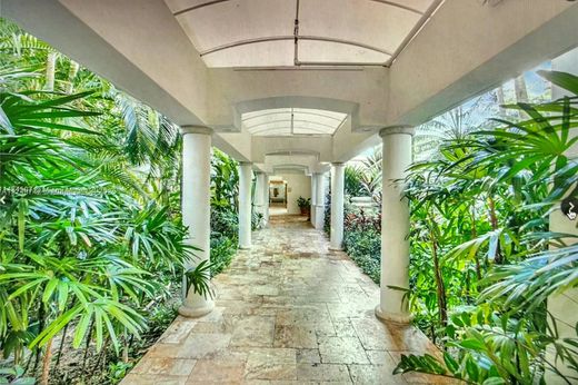 Terreno a Aventura, Miami-Dade County
