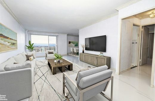 Forest Hills, Queens Countyのアパートメント